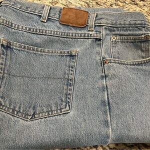 Canyon River Blues Relaxed Blue Jeans with Classic Twill Weave